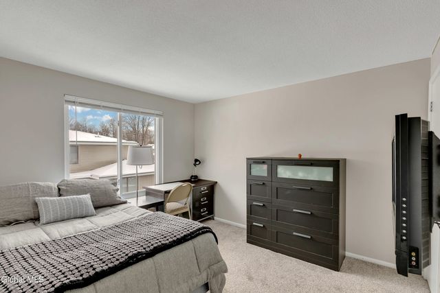 88 Yorkshire Drive, East Greenbush, NY 12061