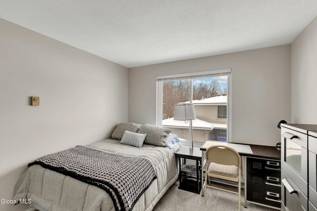 88 Yorkshire Drive, East Greenbush, NY 12061