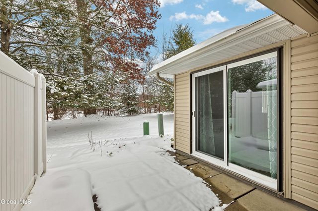 88 Yorkshire Drive, East Greenbush, NY 12061