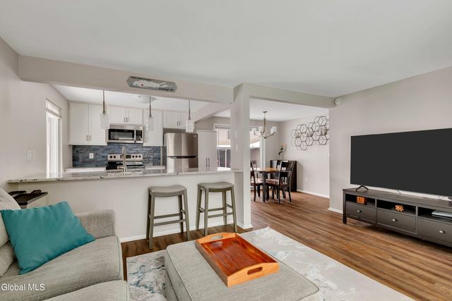 88 Yorkshire Drive, East Greenbush, NY 12061