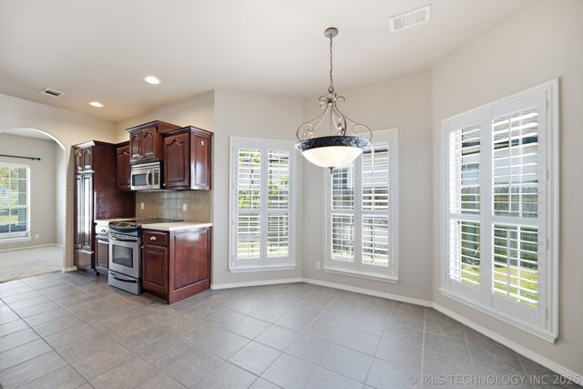 1225 E Canton Street, Broken Arrow, OK 74012