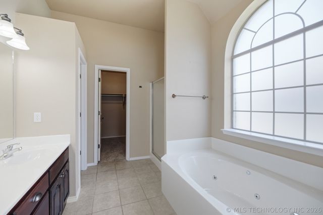 1225 E Canton Street, Broken Arrow, OK 74012