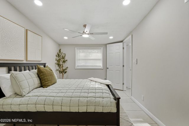 2111 BOURGET Drive, Jacksonville, FL 32210