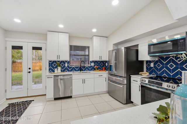 2111 BOURGET Drive, Jacksonville, FL 32210