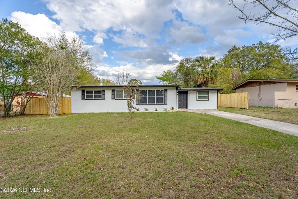 2111 BOURGET Drive, Jacksonville, FL 32210