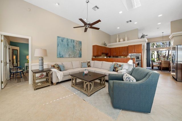 140 Thornton Drive, Palm Beach Gardens, FL 33418