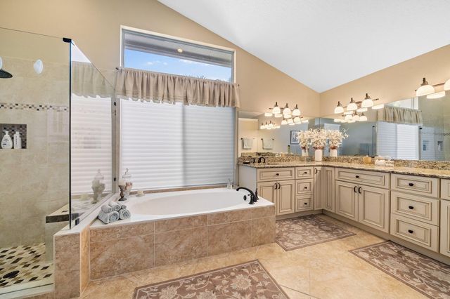 140 Thornton Drive, Palm Beach Gardens, FL 33418