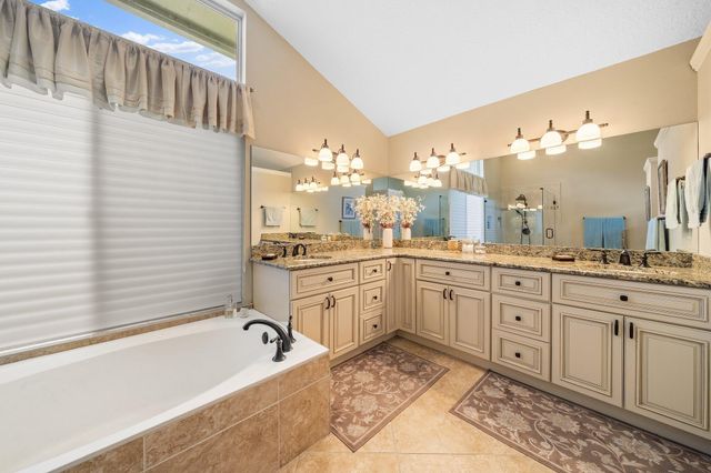 140 Thornton Drive, Palm Beach Gardens, FL 33418