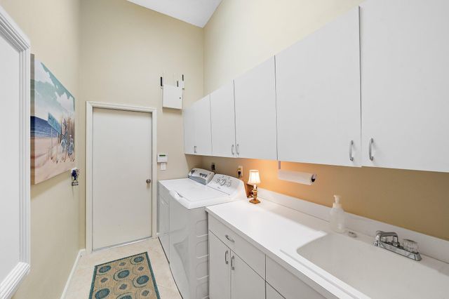 140 Thornton Drive, Palm Beach Gardens, FL 33418