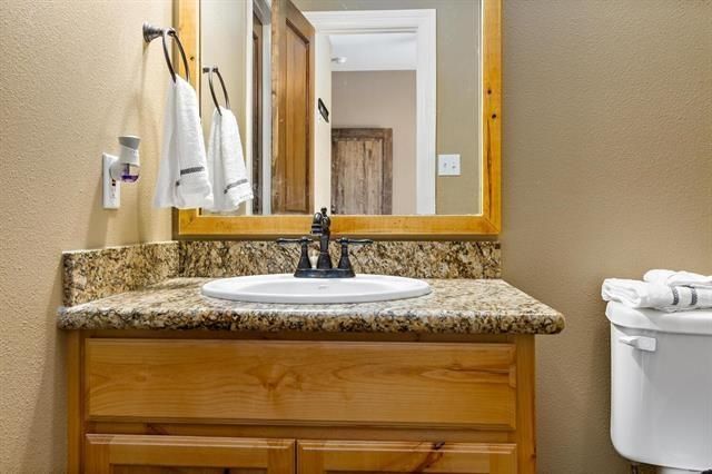 2210 Honey Bear, Orange, TX 77632