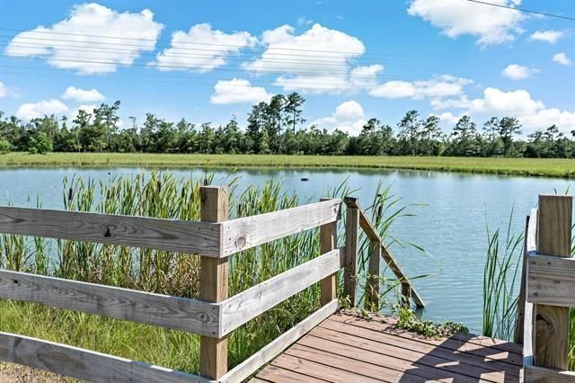 2210 Honey Bear, Orange, TX 77632