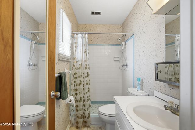 8391 FURY Drive, Jacksonville, FL 32244