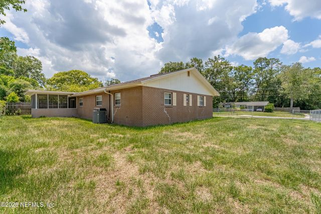 8391 FURY Drive, Jacksonville, FL 32244