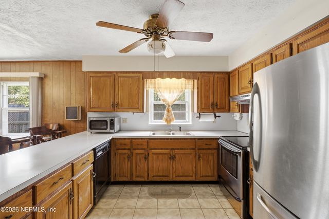 8391 FURY Drive, Jacksonville, FL 32244