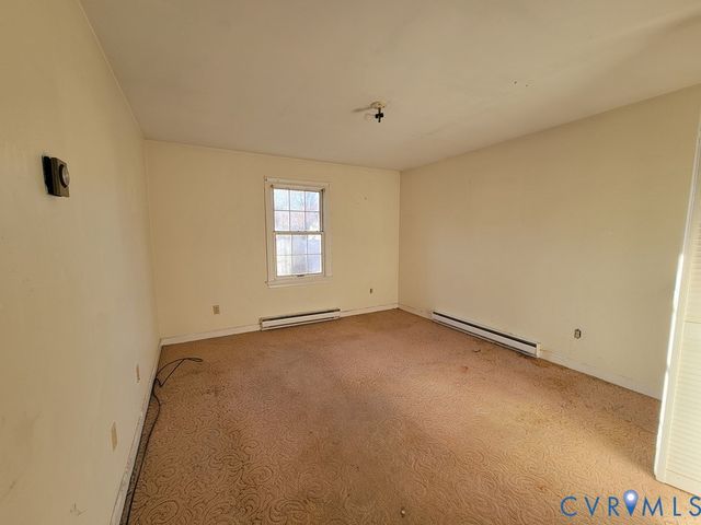 515 18th St, West Point, VA 23181