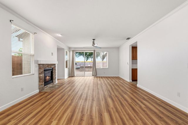 10311 Pedra Do Sol Way, Elk Grove, CA 95757