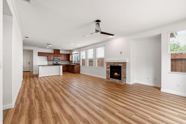 10311 Pedra Do Sol Way, Elk Grove, CA 95757