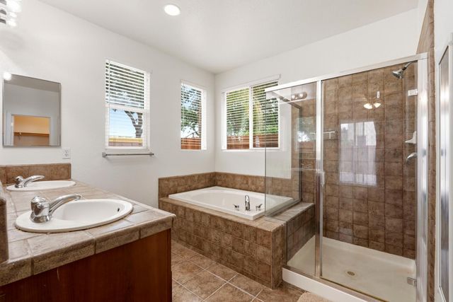 10311 Pedra Do Sol Way, Elk Grove, CA 95757