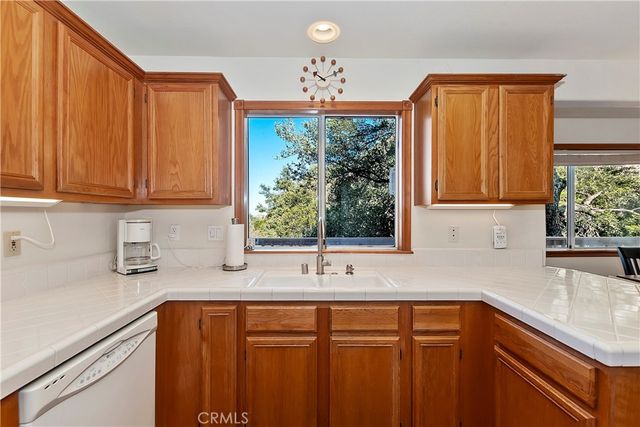 1162 Brentwood Drive, Lake Arrowhead, CA 92352