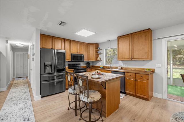 16675 SW 143RD AVENUE, Archer, FL 32618