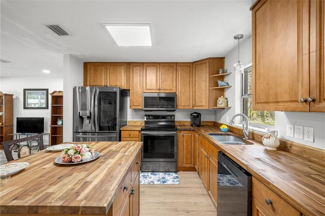 16675 SW 143RD AVENUE, Archer, FL 32618