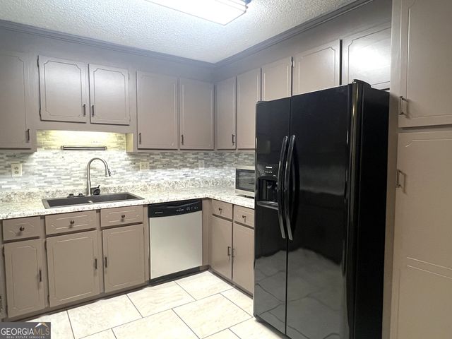 108 Turtle Dove Court, Warner Robins, GA 31088