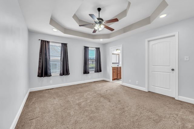 208 Azalea Dr, Oak Grove, KY 42262