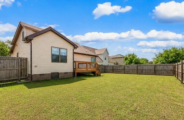 208 Azalea Dr, Oak Grove, KY 42262