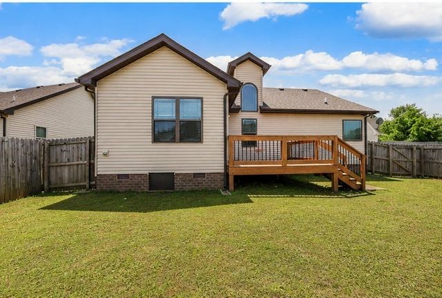 208 Azalea Dr, Oak Grove, KY 42262