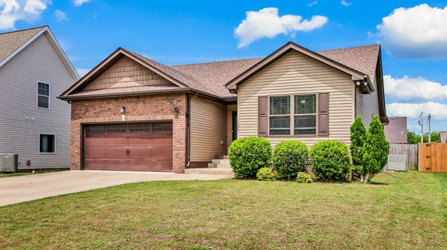208 Azalea Dr, Oak Grove, KY 42262
