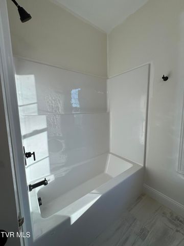 1196 Hawley Road, Blountville, TN 37617