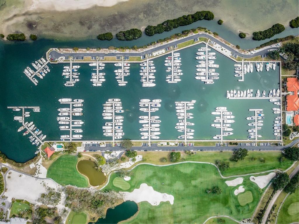 Image 2 of property listing at 2800 HARBOURSIDE DRIVE E-12, Longboat Key, FL 34228