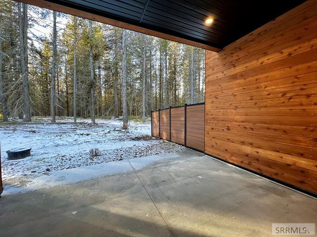 4357 Yeti Ln, Island Park, ID 83429