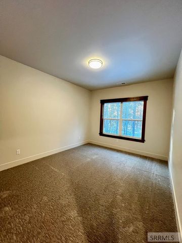 4357 Yeti Ln, Island Park, ID 83429