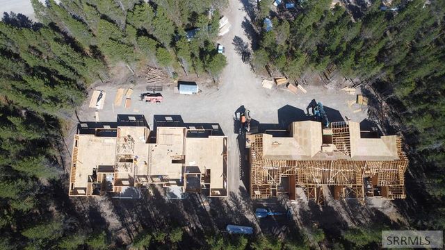 4357 Yeti Ln, Island Park, ID 83429