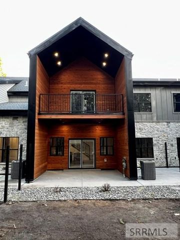 4357 Yeti Ln, Island Park, ID 83429