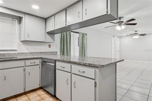 7503 WINCHESTER DRIVE, Tampa, FL 33615
