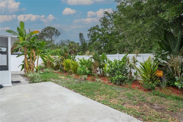 7503 WINCHESTER DRIVE, Tampa, FL 33615