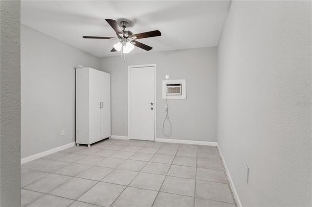 7503 WINCHESTER DRIVE, Tampa, FL 33615