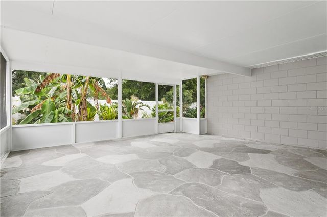 7503 WINCHESTER DRIVE, Tampa, FL 33615