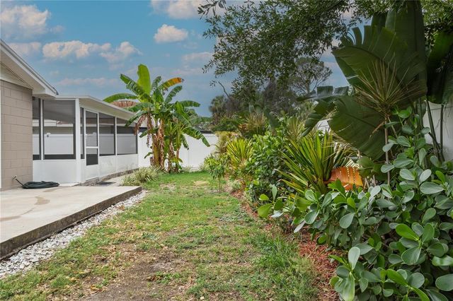 7503 WINCHESTER DRIVE, Tampa, FL 33615
