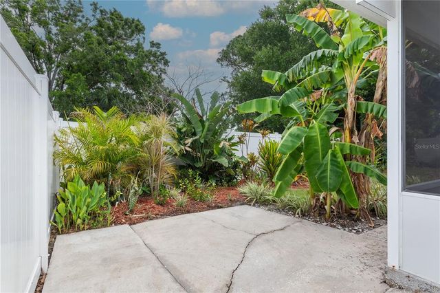 7503 WINCHESTER DRIVE, Tampa, FL 33615