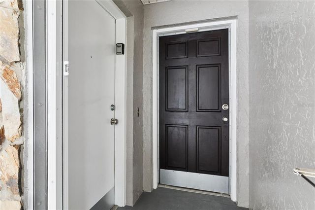7503 WINCHESTER DRIVE, Tampa, FL 33615