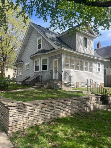 87 Cleveland Avenue S, Saint Paul, MN 55105
