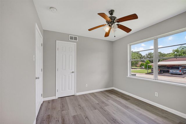 701 Oriole Lane, Pasadena, TX 77502
