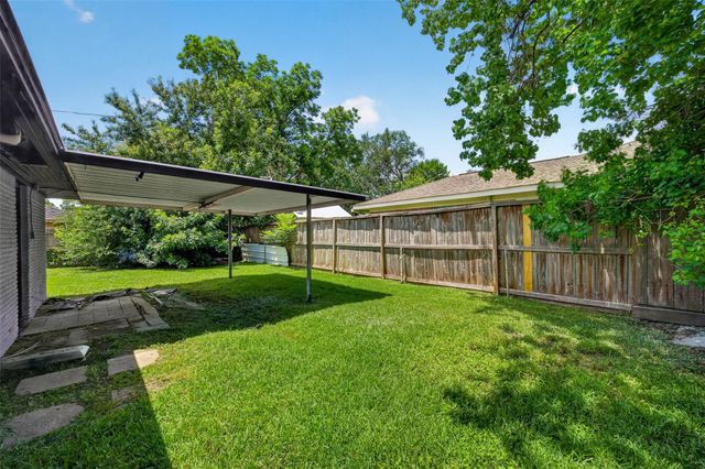 701 Oriole Lane, Pasadena, TX 77502