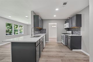 701 Oriole Lane, Pasadena, TX 77502