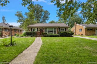 31095 W Rutland Street, Beverly Hills, MI 48025