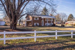 12 ESSEX RD, Grottoes, VA 24441