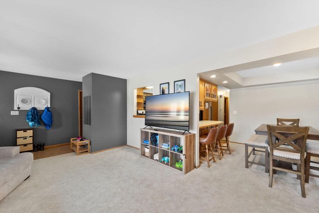 559 Orchard STREET, Burlington, WI 53105